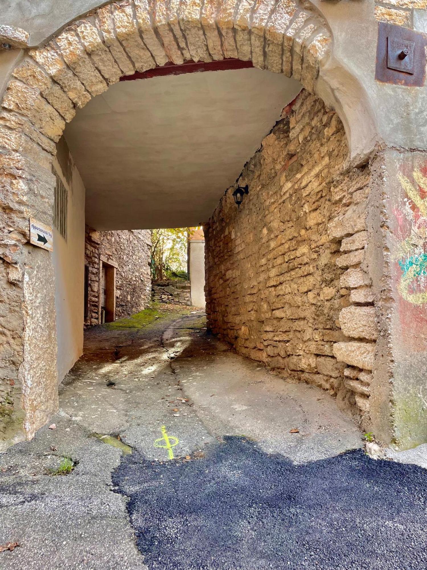 Apartment Ivy - *